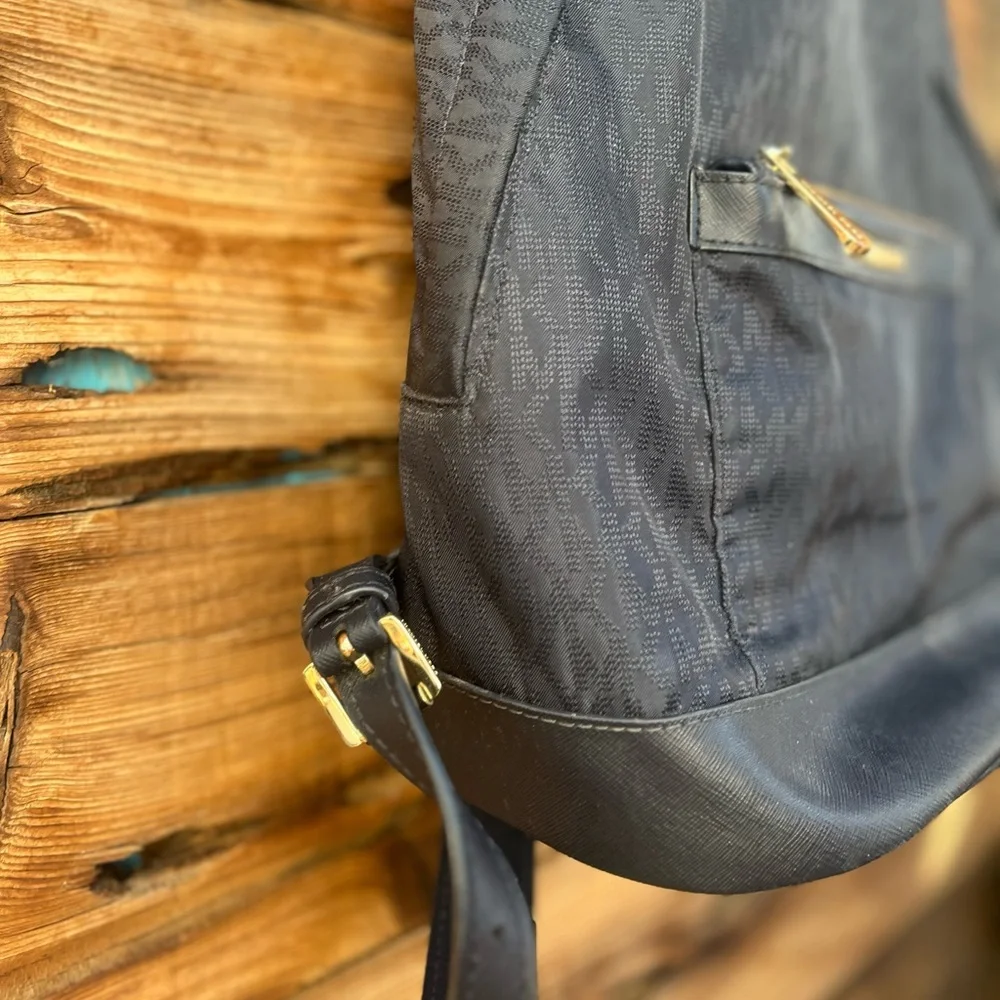 MICHAEL KORS | Navy Blue Morgan Medium Logo Jacquard Backpack
